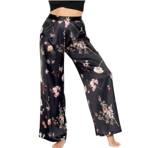 VICTORIA SECRET FLORAL WIDE LEG PANTS WOMEN'S SIZE XS - Picture 1 of 10